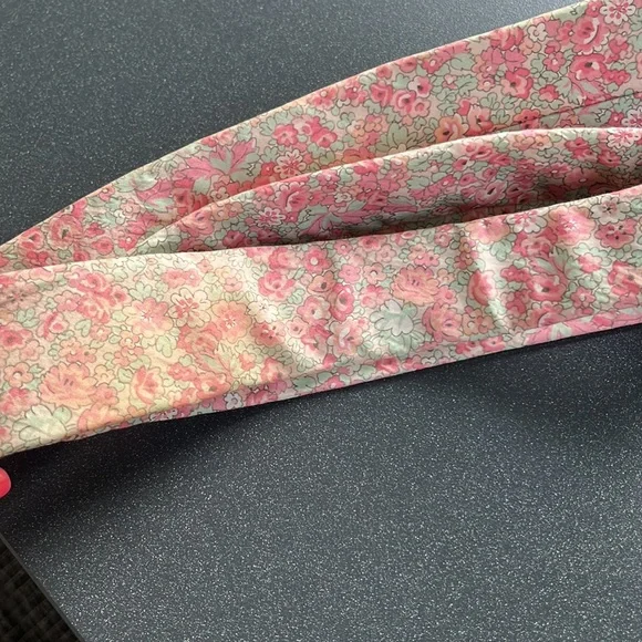 2 floral liberty of London vintage ties. - Picture 9 of 9